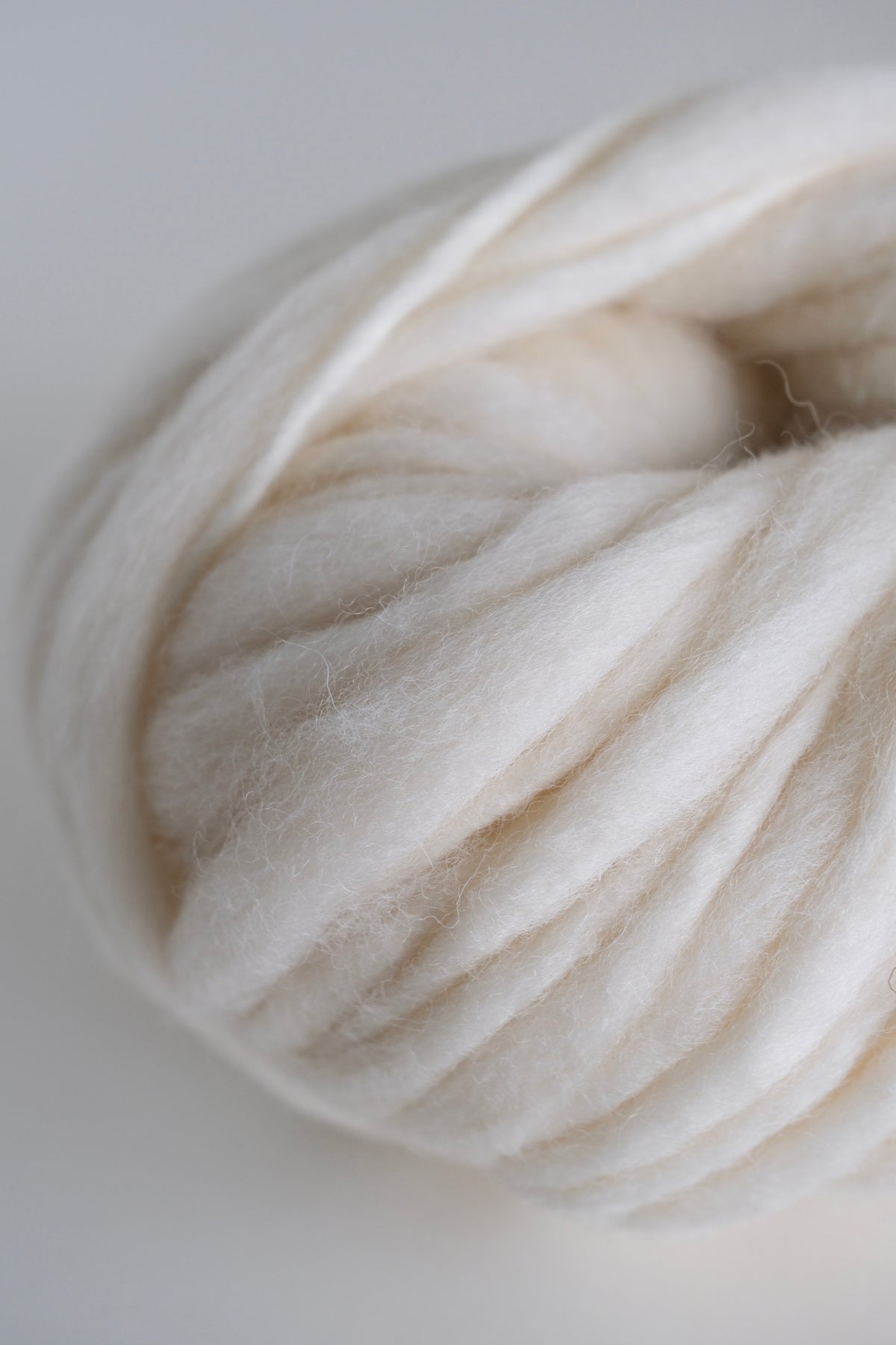 DUNE — THICK & THIN WOOL YARN