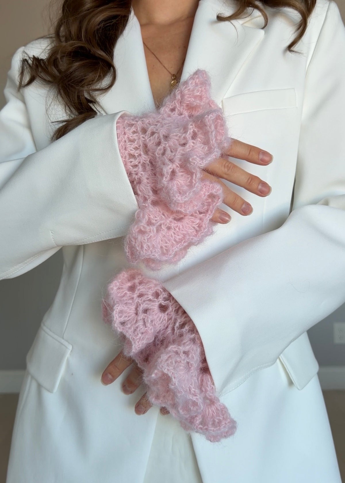 CROCHET LACE CUFFS —  TUTORIAL & PATTERN