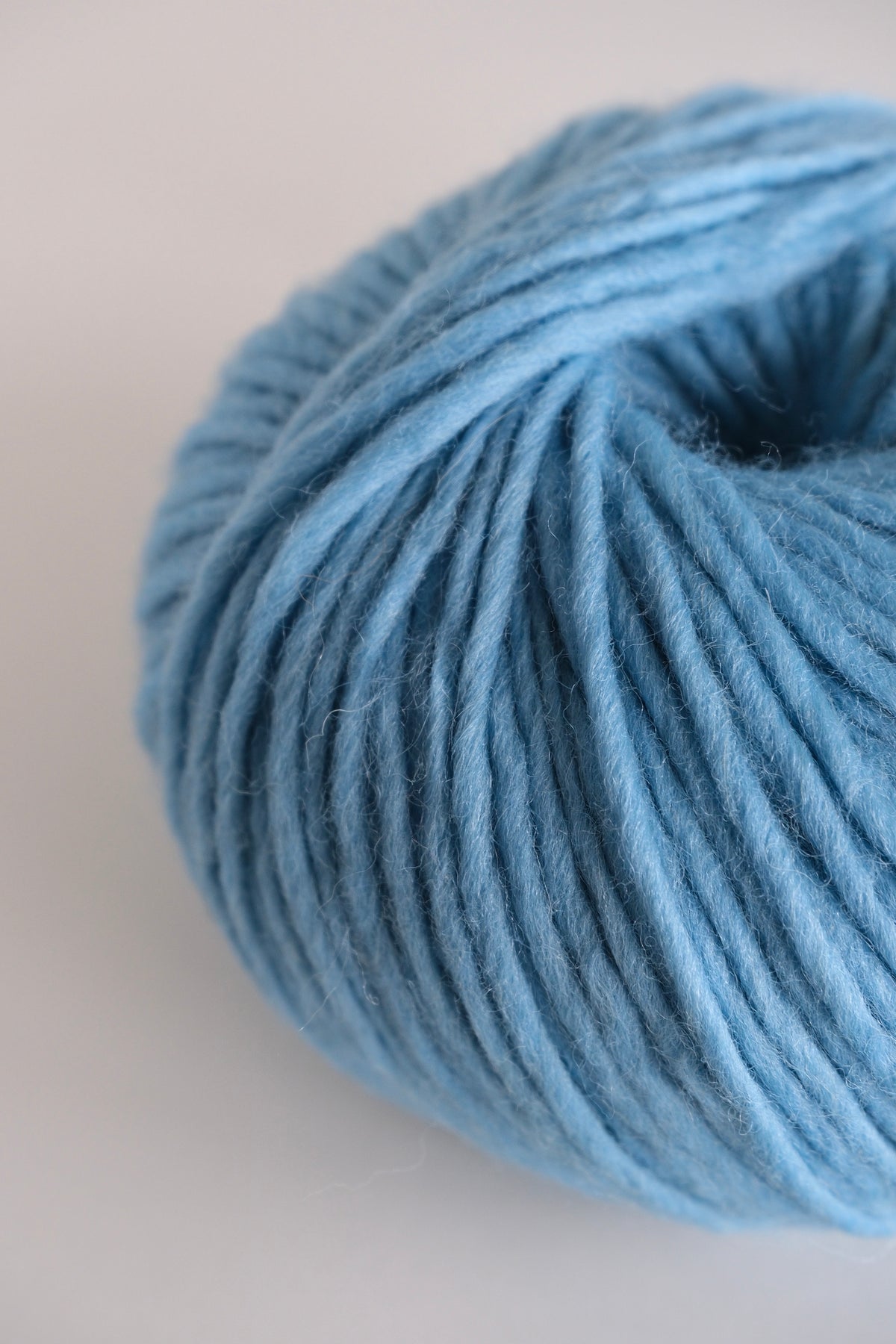 VALE — CLASSIC WOOL YARN