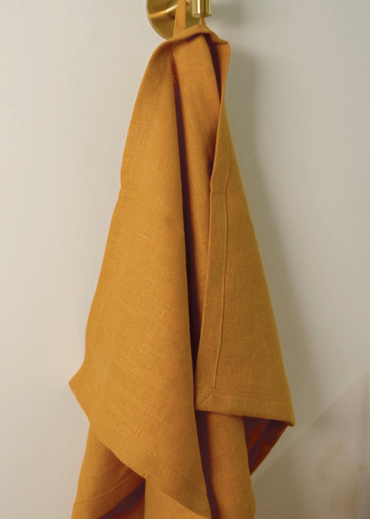 LINEN HAND TOWEL