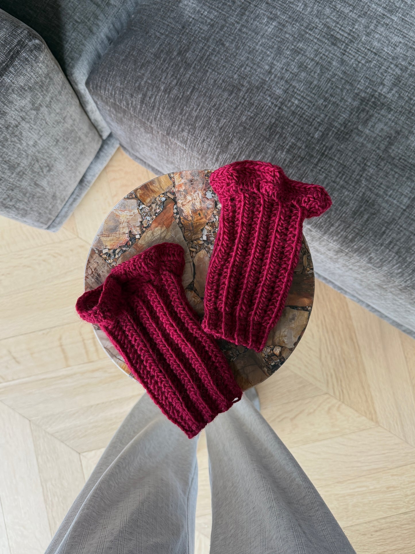 RUFFLE ARM WARMERS – TUTORIAL & PATTERN (FREE)